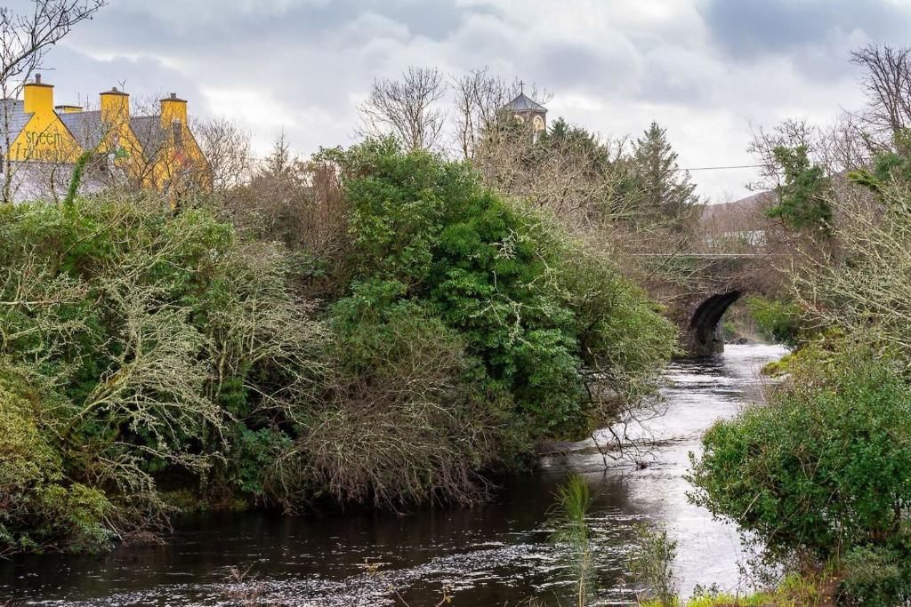 Дома для отпуска Salmons Leap Sneem Village Kerry Сним